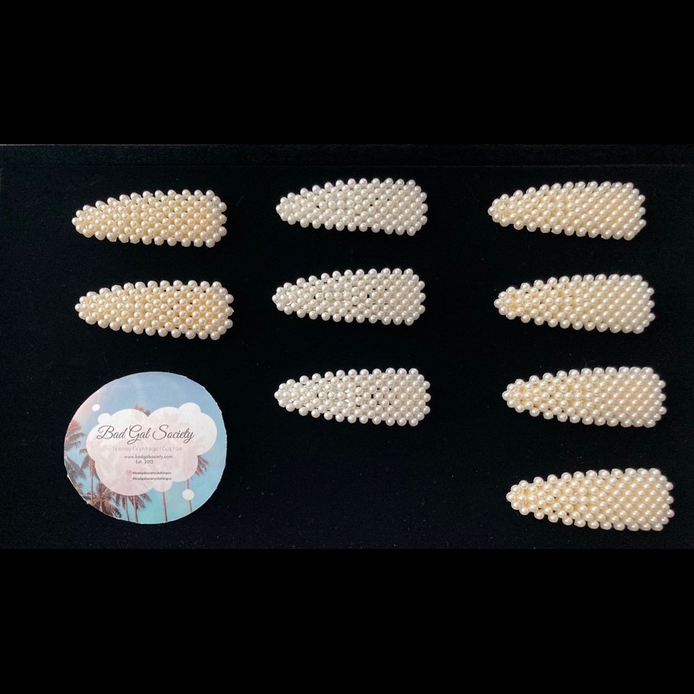 Holiday Pearl Clips (3)
